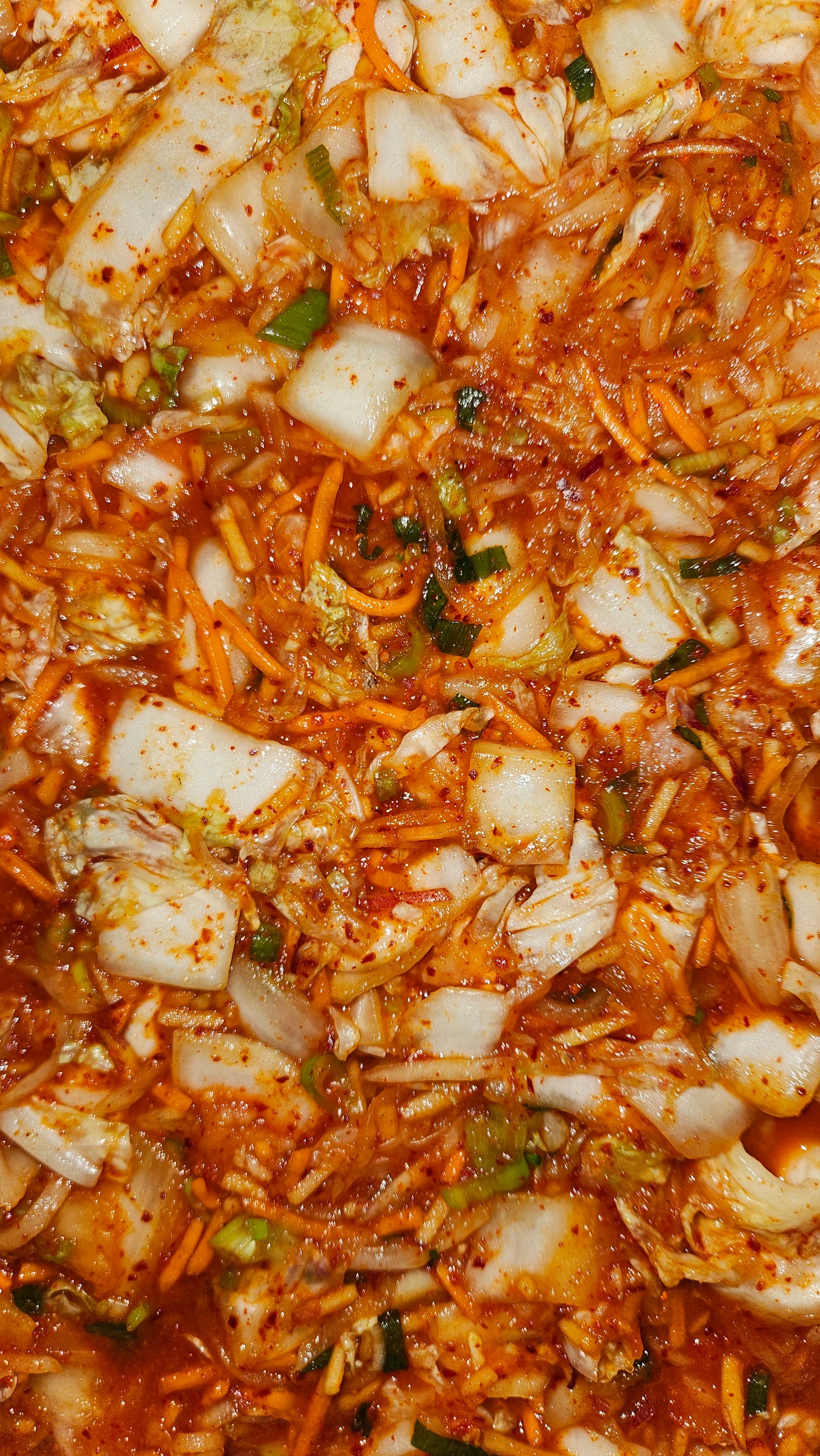 Kimchi (Vegan) 800g in a Condi container with a lid